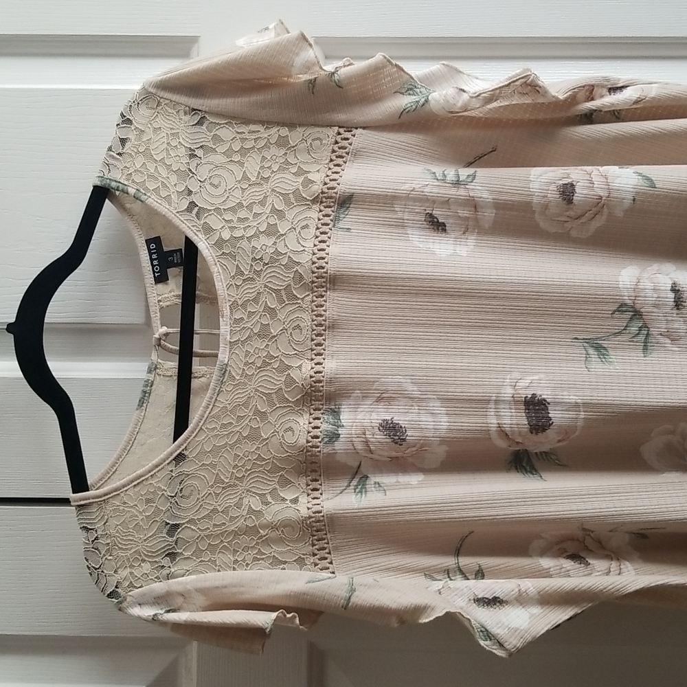 Torrid Top - Picture 2 of 11